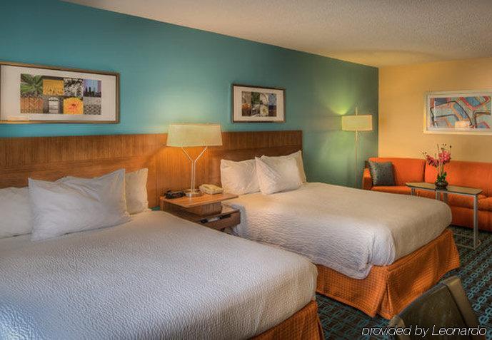 Fairfield Richmond Hotel 3*